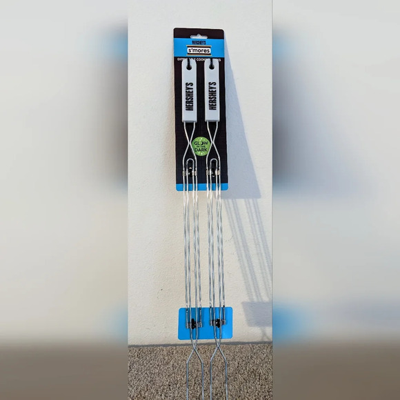 Hershey's‎ Foldable Glow-in-the-Dark Handles Extension Forks - Picture 2 of 5